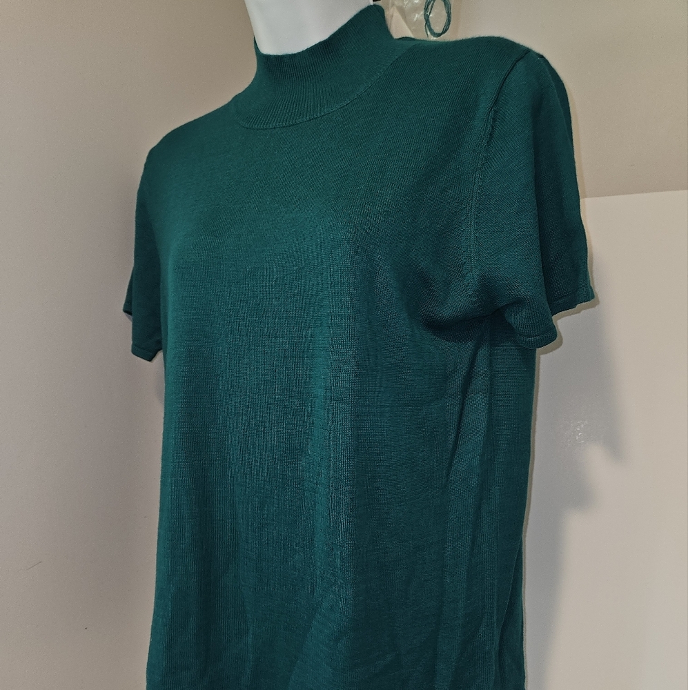 Linea Pelle Blue Fitted Short Sleeve T-Shirt with Mandarin Collar